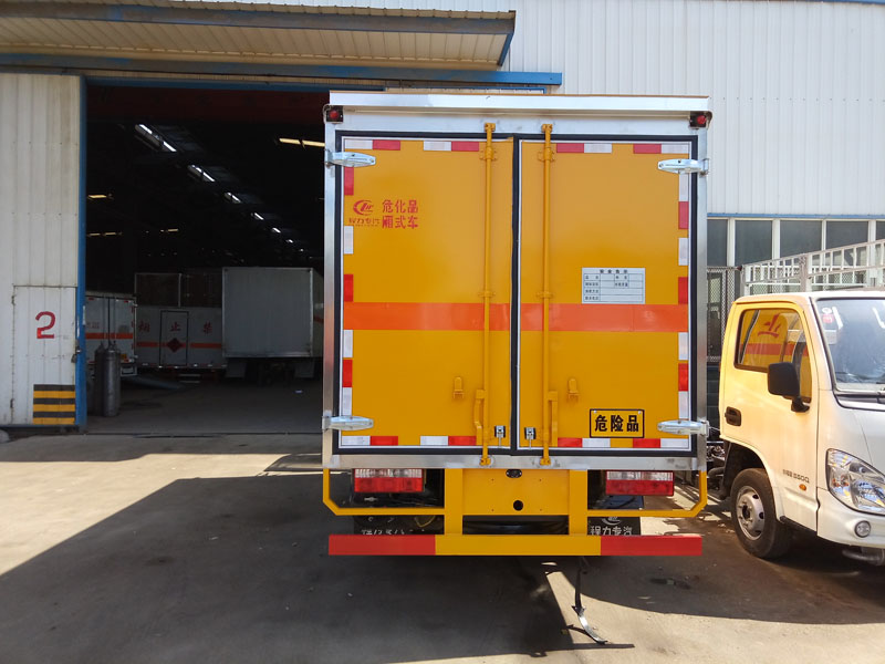 東風(fēng)(藍(lán)牌)爆破器材車