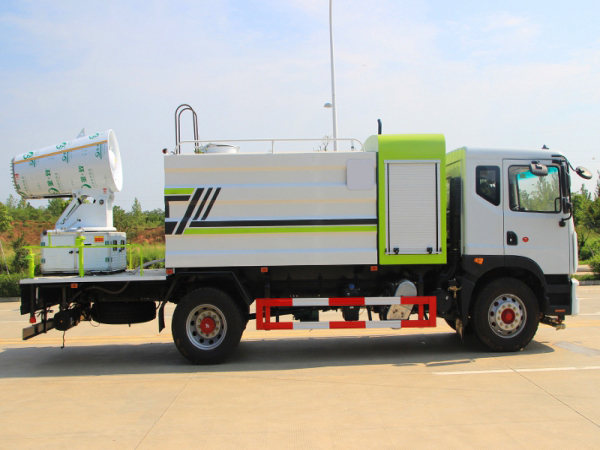 國(guó)六東風(fēng)D9 10噸(方罐)抑塵車